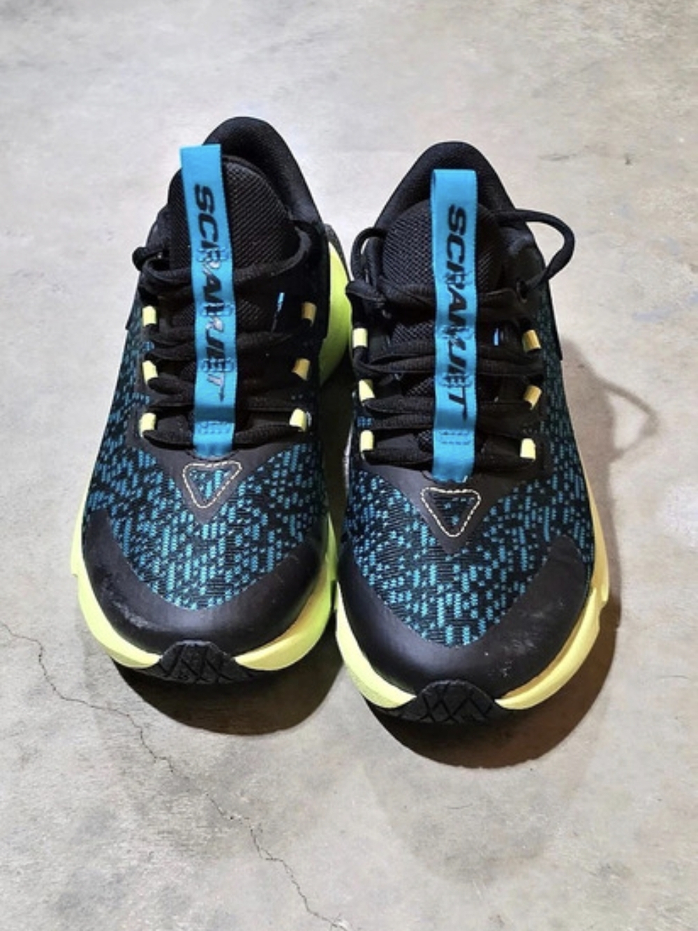 Under Armour HOVR Infinite 4 Athletic Shoes Black & Blue US 4Y
